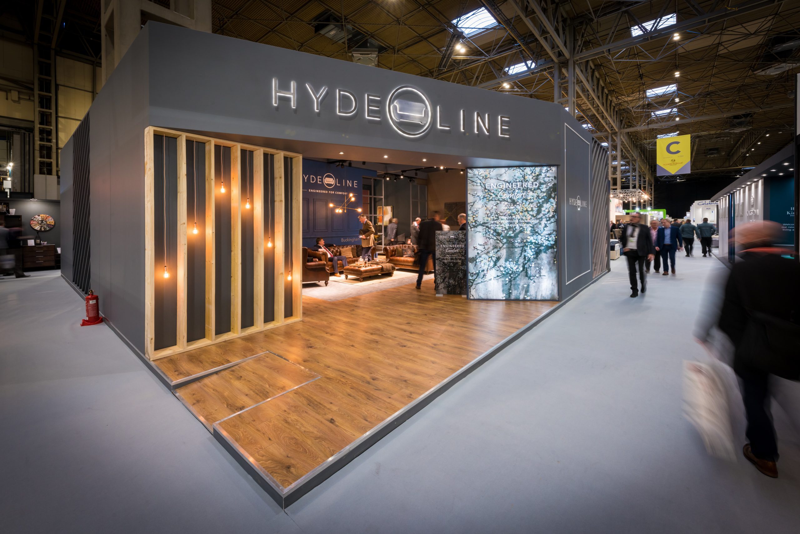 HydeLineTheFurnitureShow2018-9072-scaled